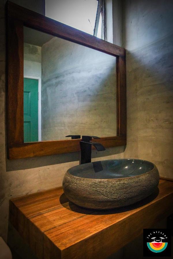The Weekend Langkawi Bed & Breakfast ปันไตเจอนัง ภายนอก รูปภาพ